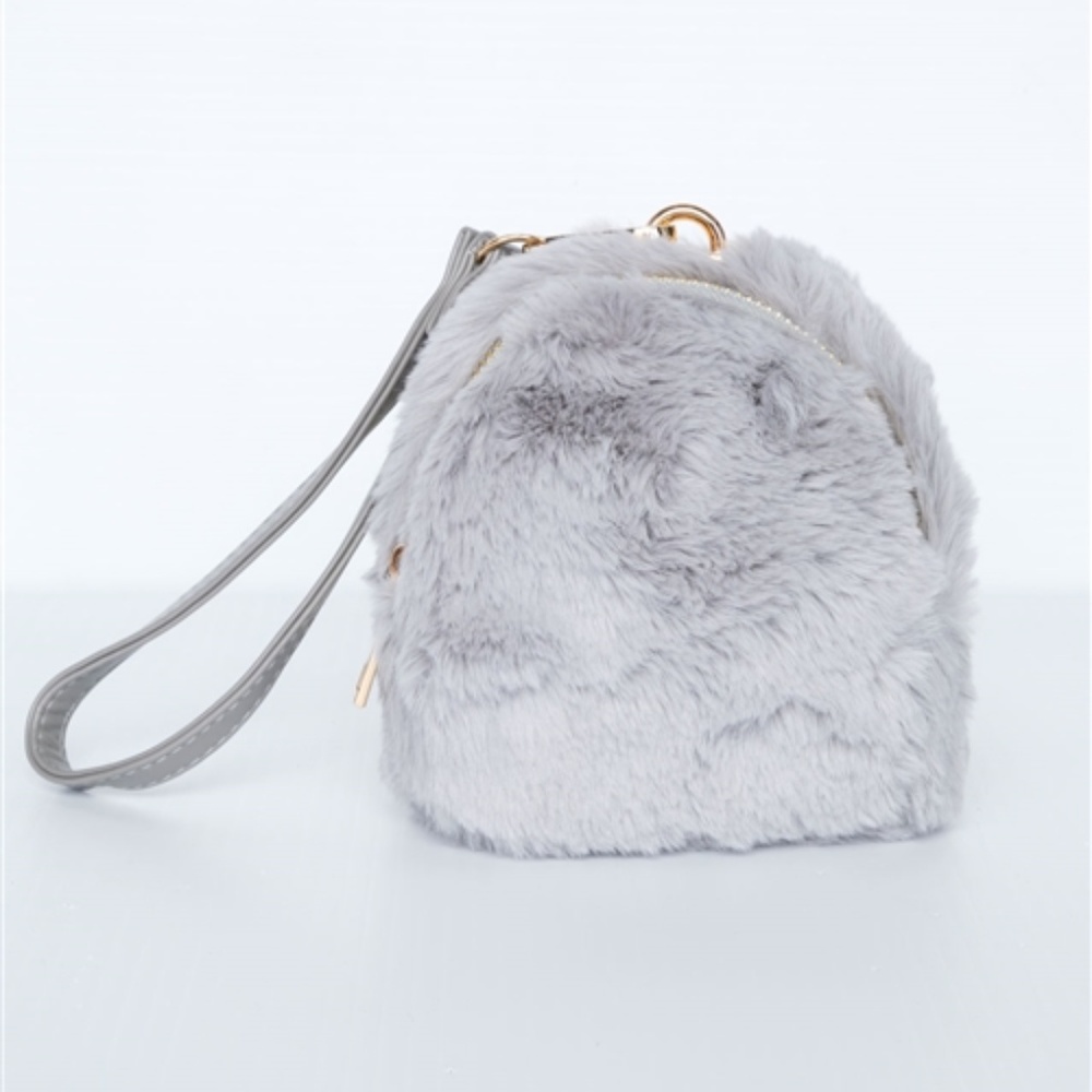 Pretty & Sweet Faux Fur Wristlet (Gray)